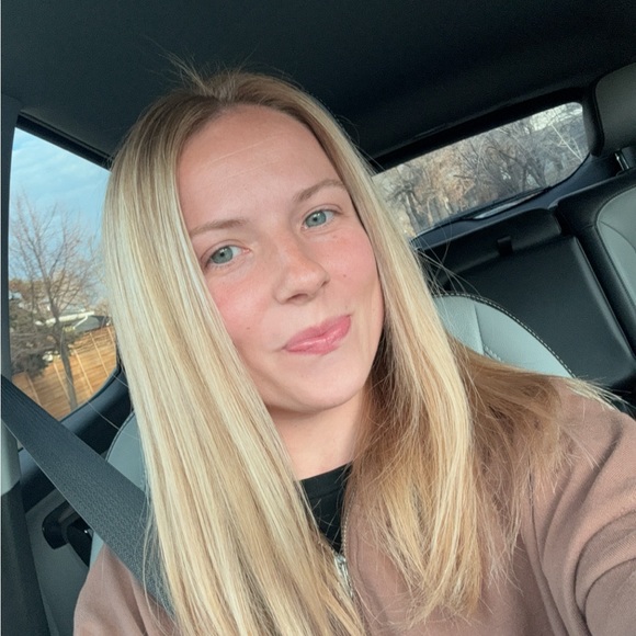 megsholland7